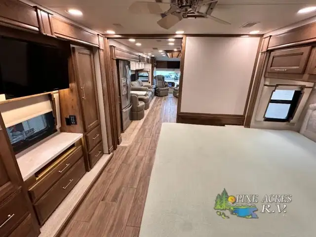 2022 Entegra Coach Aspire 44W 450 h.p. Diesel 11 K Miles in RVs & Motorhomes in Moncton - Image 66