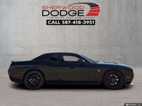 PITCH BLACK,WHEELS: 20 X 9.5 SRT MATTE BLACK FORGED ALUM (STD),ENGINE: 6.2L SUPERCHARGED HEMI HELLCA... (image 3)