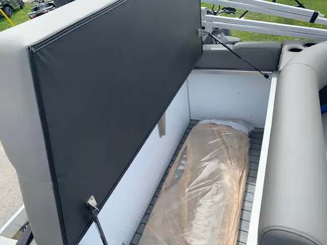2024 Armada Magic Sky 188 Sport Tritoon in Powerboats & Motorboats in Sault Ste. Marie - Image 24