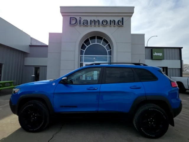 2023 JEEP Cherokee Trailhawk