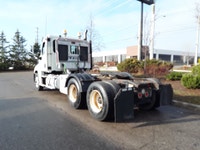 Ryder Stock ID: 809895 Transmission Type/Speed: MANUAL 18 Engine: DIESEL DD15 GHG'17 475/1625 Horse... (image 7)