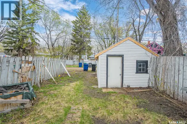 1230 E AVENUE N Saskatoon, Saskatchewan in Houses for Sale in Saskatoon - Image 35