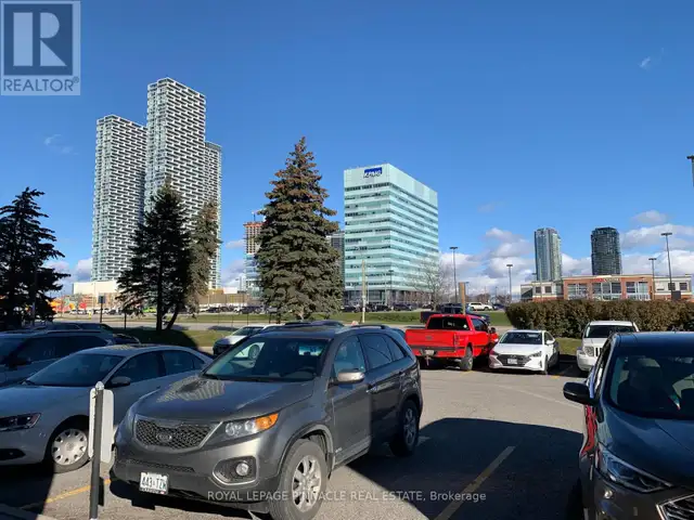 600-31 - 3300 HIGHWAY 7 DRIVE W Vaughan (Vaughan Corporate Centr in Commercial & Office Space for Rent in Markham / York Region - Image 5