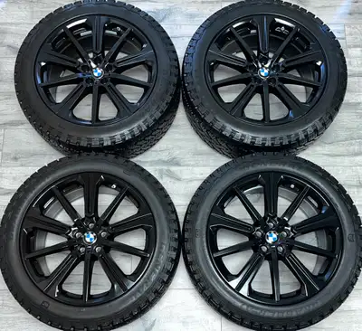 *****BRAND NEW DEALER TAKE OFFS***** Selling a beautiful set of *Brand New* original BMW X5 G05 & BM...