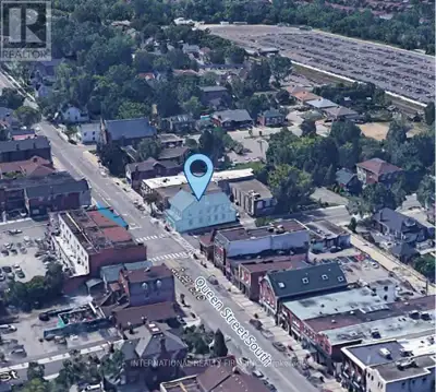 Newly renovated upper-level 1-bedroom apartment ideally located at the corner of Queen Street South...