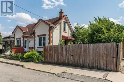 Charming 1.5 storey home with great curb appeal! Located on a really quiet street in the Homeside ne...