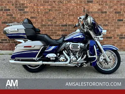 Beautiful Canadian CVO Ultra Limited with Vance & Hines pipes, upgraded handlebar, detachable tour p...