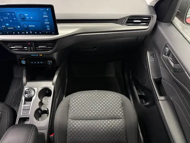 2025 Ford Escape ACTIVE | COLD WEATHER PACKAGE | TECH PACKAGE #1 in Cars & Trucks in Lloydminster - Image 32