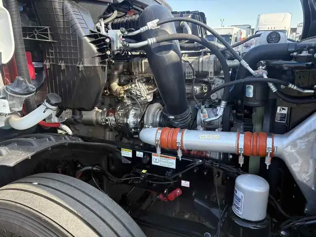 2026 Freightliner Cascadia ParkSmart Unit, Safety Certified, Cal in Heavy Trucks in Hamilton - Image 11