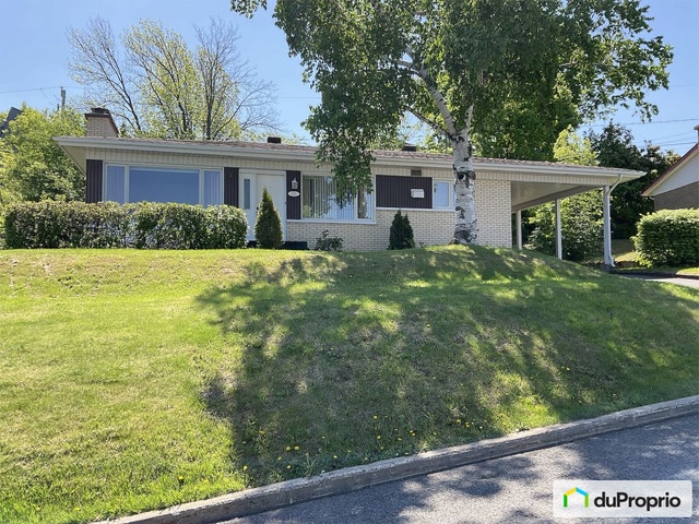 $438,900 - Bungalow for sale in Levis — photo 1
