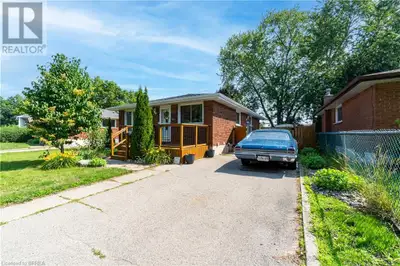 20 FRONTENAC Avenue Unit# Upper Brantford, Ontario