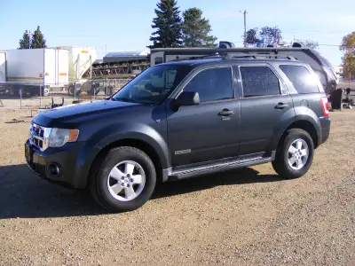 2008 FORD ESCAPE XLT/AUTO/AIR/TILT/CRUISE/PL/PW/PM/ALLOYS ./CD/3.0 LITRE/CLEAN BC UNIT/ ALBERTA REGI...