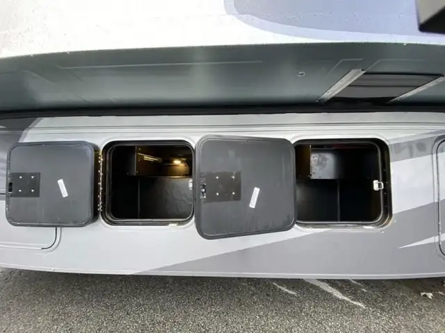 2025 Winnebago Vista 33K in RVs & Motorhomes in Abbotsford - Image 50