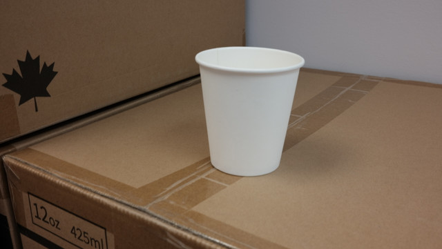 Single wall paper cups 12oz in Storage Containers in Markham / York Region