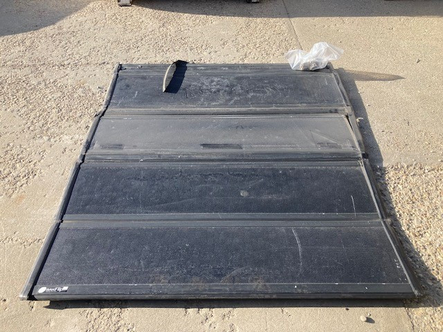 Hard Solid Tri-Fold Tonneau Cover - 2019-2022 Dodge Ram 1500 in Other Parts & Accessories in Edmonton