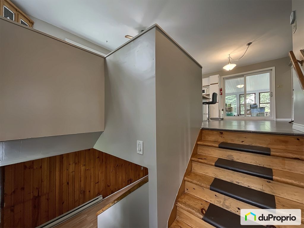 $358,900 - Bungalow for sale in St-Damien — photo 2
