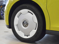 3rd Row Seat, AWD, Adaptive Cruise Control, Blind Spot Monitor, Navigation System, Parking Assist! T... (image 9)