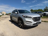 | Heated Front Seats | Heated Rear Seats | Fully Automatic Headlights | Roof Rack Rails | Remote Key... (image 1)