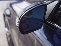 Key Features: KEYLESS ENTRY, PUSH BUTTON START, BLIND SPOT, USB PORTS, REAR AC VENTS, REARVIEW CAMER... (image 8)