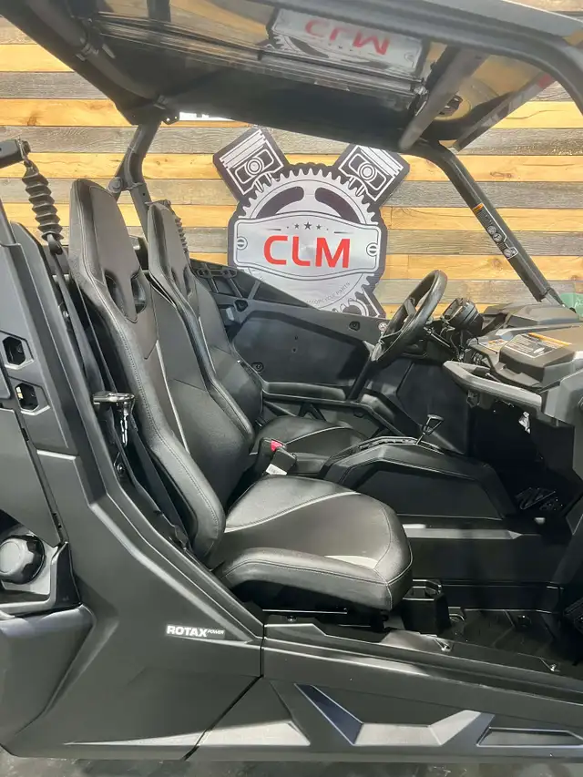 2025 BRP CAN-AM COMMANDER 700 EFI + 4X4 + DPS + ONLY 2759 KM + N in ATVs in Ottawa - Image 23