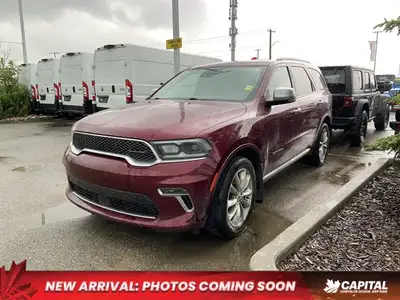This Dodge Durango has a powerful Regular Unleaded V-6 3.6 L/220 engine powering this Automatic tran...