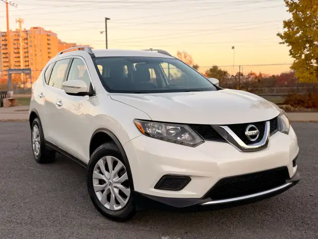 2015 Nissan Rogue, Automatic, 4-Cylinder, Screen, Camera!