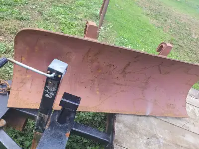 5ft quick attach blade (brand new never used costs over $2000 to buy i have checked at dealer ) $900...