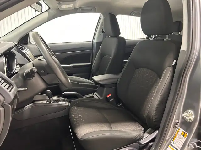 2022 Mitsubishi RVR ES AWD Bluetooth Sièges Chauffants *Traction in Cars & Trucks in Shawinigan - Image 13