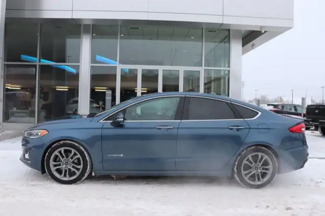 2019 Ford Fusion Hybrid Titanium FWD in Cars & Trucks in Winnipeg - Image 3