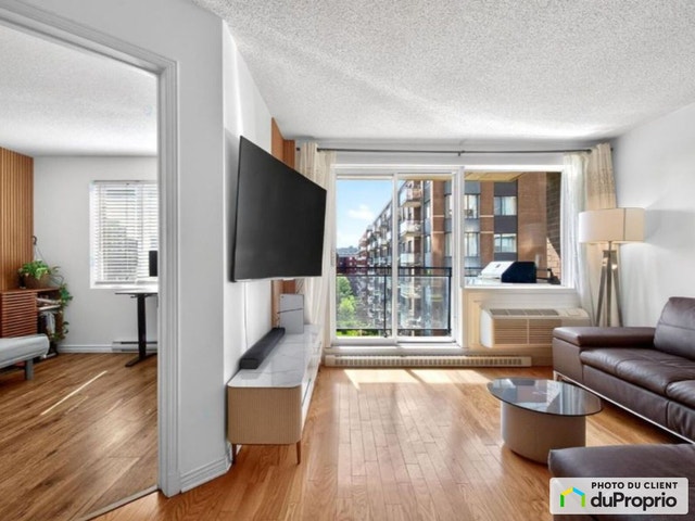 $549,000 - Condominium in Ville-Marie (downtown, old Mtl) — photo 1