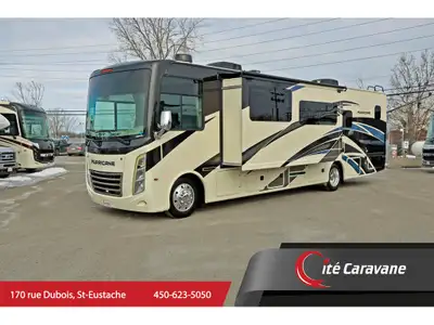 Découvrez ce superbe Thor Hurricane 35M 2022, un motorisé qui combine espace et confort pour des voy...