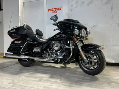 2014 Ultra Limited, One Owner, Vance & Hines Monster Ovals, Driver Backrest, Heated Grips, Flamed Bo...