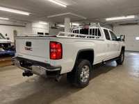 See Dealer Website for Details. Engine: 6.6 Other Equipment Bluetooth (image 4)