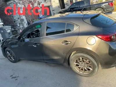 NO ACCIDENTS / CLEAN CARFAX / 1 OWNER / Touchscreen Display, Cruise Control, 12V Outlet and more! Cl...