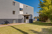 Amenities: Quiet Building • Great Location • Park Views Suite & Building: Bachelor, one-, two-, and... (image 7)