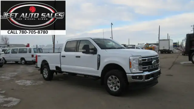 2024 Ford F-350 XLT CREW CAB 8 FT LONG BOX in Heavy Trucks in Vancouver - Image 5