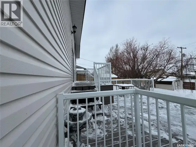 604 5th AVENUE W Assiniboia, Saskatchewan in Houses for Sale in Moose Jaw - Image 38