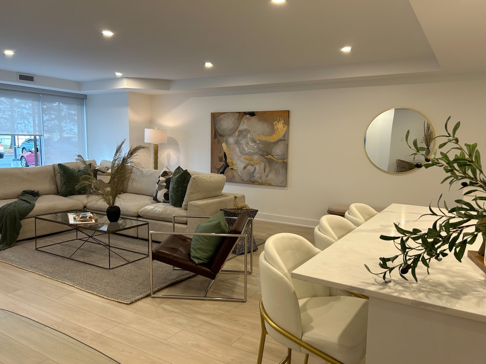 Apartment for Rent at 5220 Lakeshore, Burlington 3
