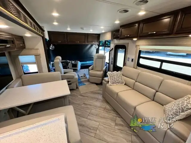 2024 Newmar Bay Star Sport 2912 Gas Full Wall Slide Out+1 more in RVs & Motorhomes in Moncton - Image 49