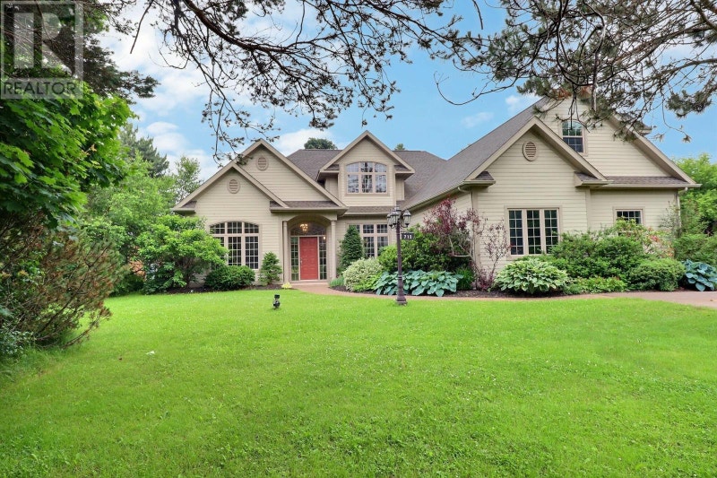 712 Water Street E Summerside, Prince Edward Island Houses for Sale