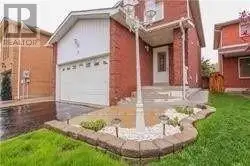 9 SALEM COURT Brampton (Brampton North), Ontario in Houses for Sale in Mississauga / Peel Region - Image 3