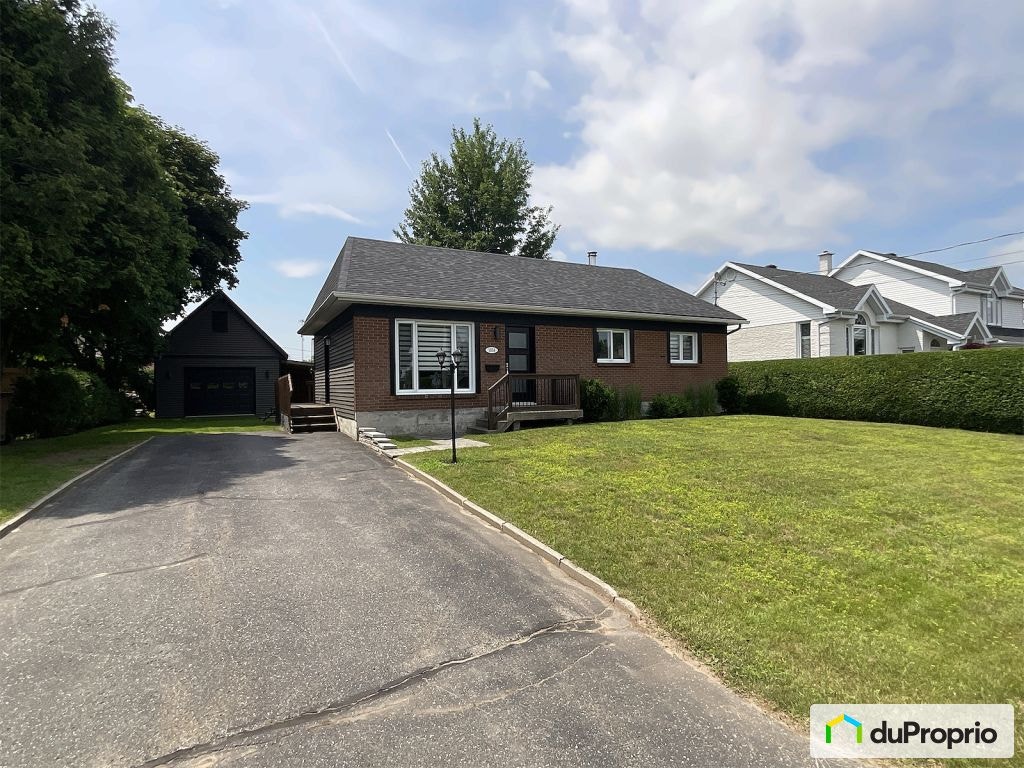 $382,000 - Bungalow for sale in St-Agapit — photo 1