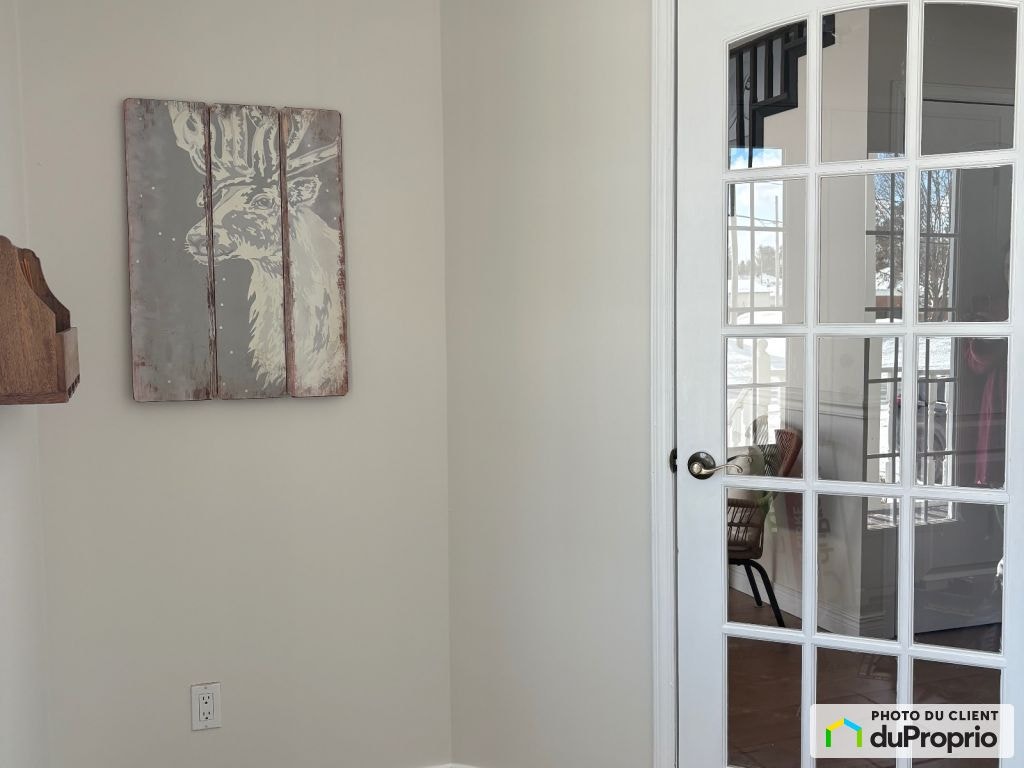 $592,000 - 2 Storey for sale in St-Etienne-Des-Gres — photo 3