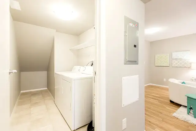 Pet-Friendly Three Bedroom 1.5 Bath with In-suite Laundry for Re in Long Term Rentals in Edmonton - Image 13