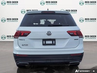 The pre-owned 2021 Volkswagen Tiguan Comfortline is a versatile and well-equipped SUV designed for d... (image 5)