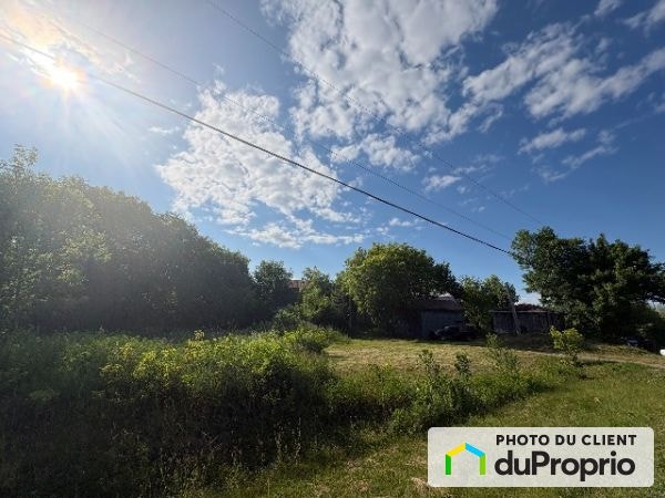 $200,000 - Residential Lot for sale in Berthier-Sur-Mer — photo 3