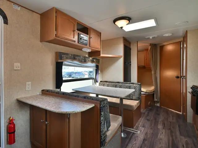 2010 Lite 28GGS in Travel Trailers & Campers in St. Albert - Image 14