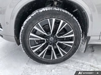 This Volvo XC90 Recharge has a strong Intercooled Turbo Gas/Electric I-4 2.0 L/120 engine powering t... (image 9)