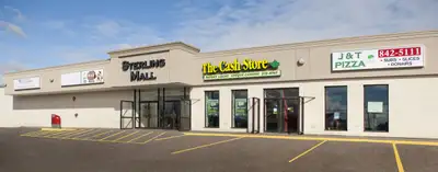 Retail space available in prime location. HUGE LOT, AMPLE PARKING FOR EMPLOYEES AND CUSTOMERS BACK B...