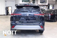 Automatic Highbeams, Power Trunk, Heated Steering Wheel, Power Adjustable Heated and Ventilated Leat... (image 2)